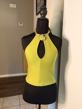 Women’s green Halter Keyhole halter top